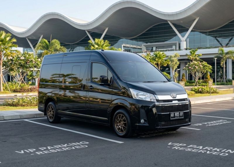 Sewa Hiace Luxury Captain Seat Jogja