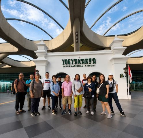 Car charter in Yogyakarta for tour and sightseeing